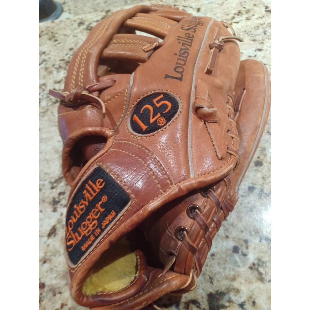 Louisville Slugger Baseball Glove 125 Series G125-2, 13 Inch LHT Japan Leather